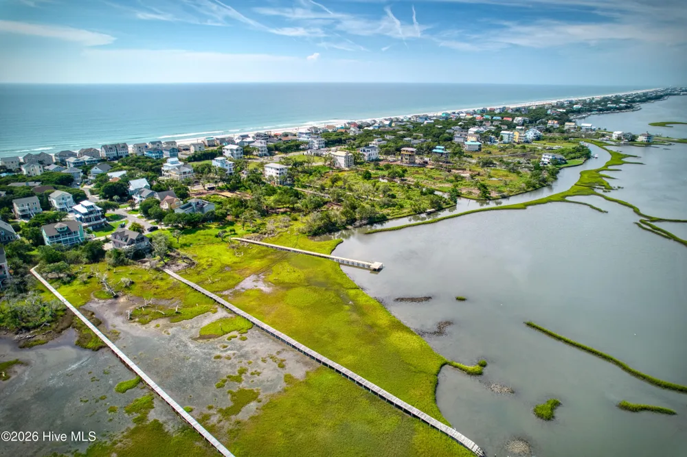 34 Oak Court Surf City, NC 28445