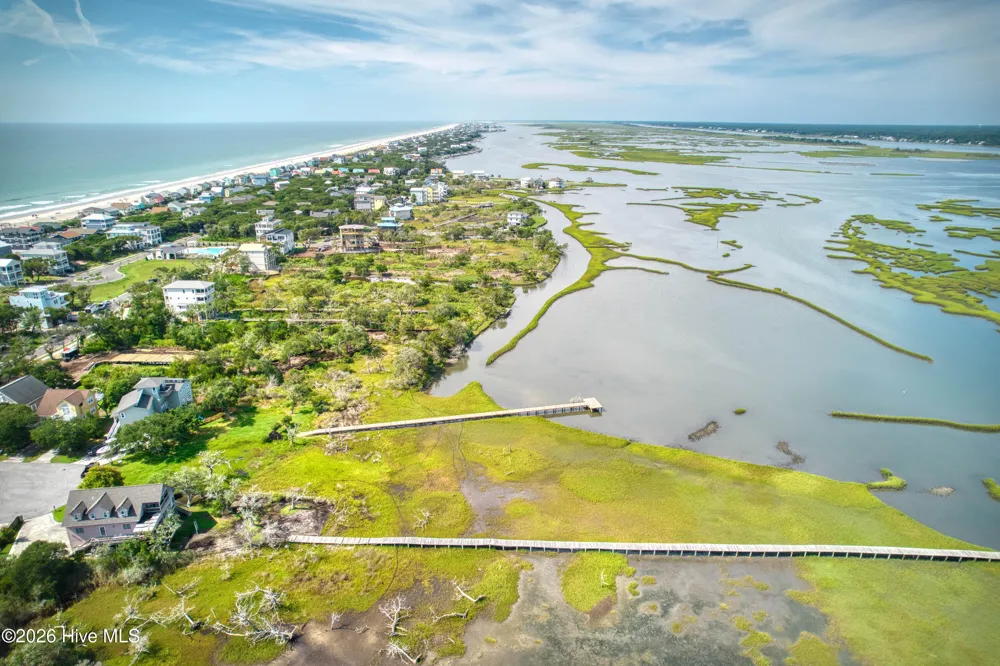 34 Oak Court Surf City, NC 28445