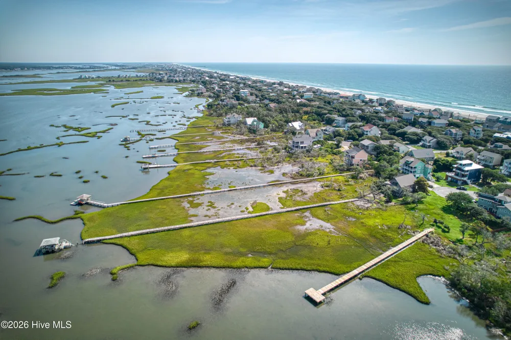 34 Oak Court Surf City, NC 28445