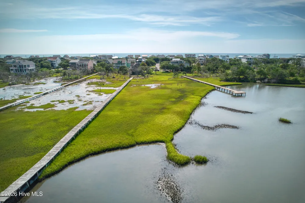 34 Oak Court Surf City, NC 28445