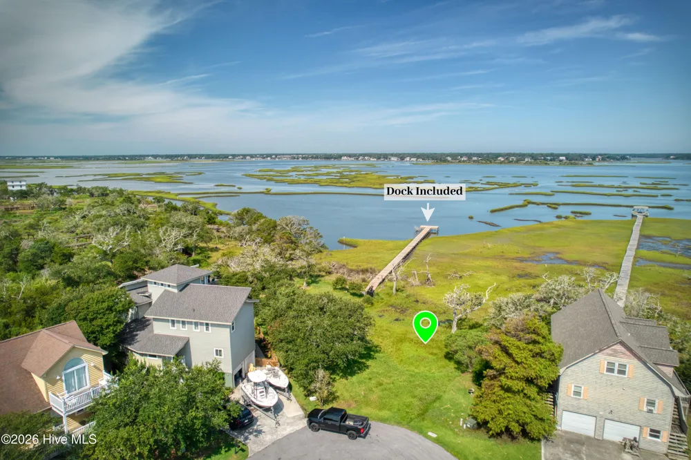 34 Oak Court Surf City, NC 28445