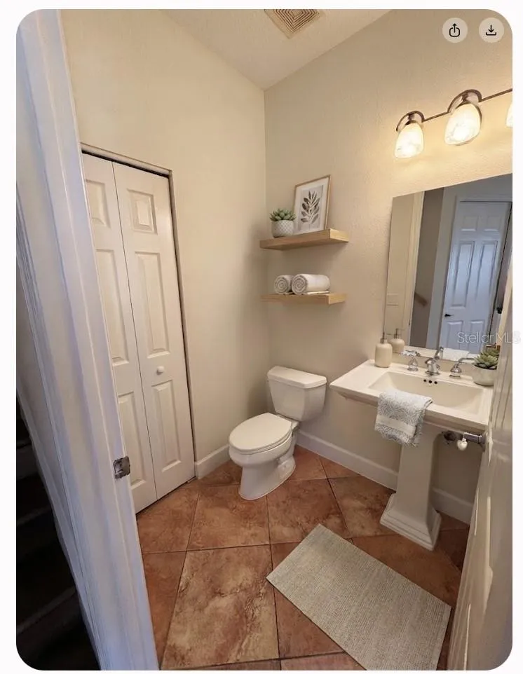 1140 BEACHCOMBER COURT #11 Osprey, FL 34229