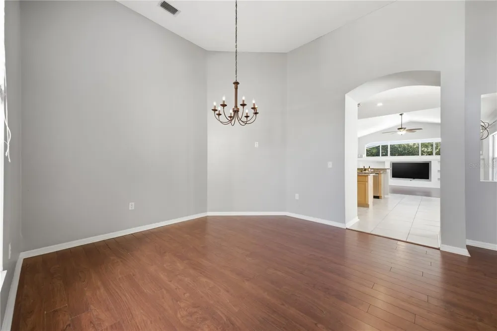 3209 PARTRIDGE POINT TRAIL Valrico, FL 33596