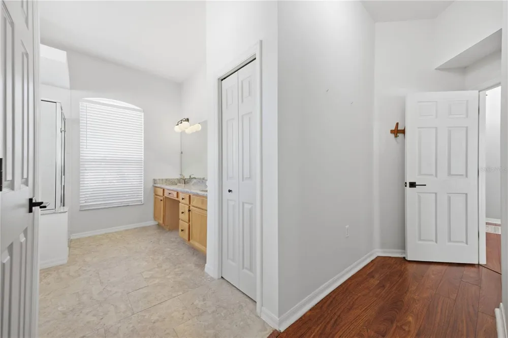 3209 PARTRIDGE POINT TRAIL Valrico, FL 33596