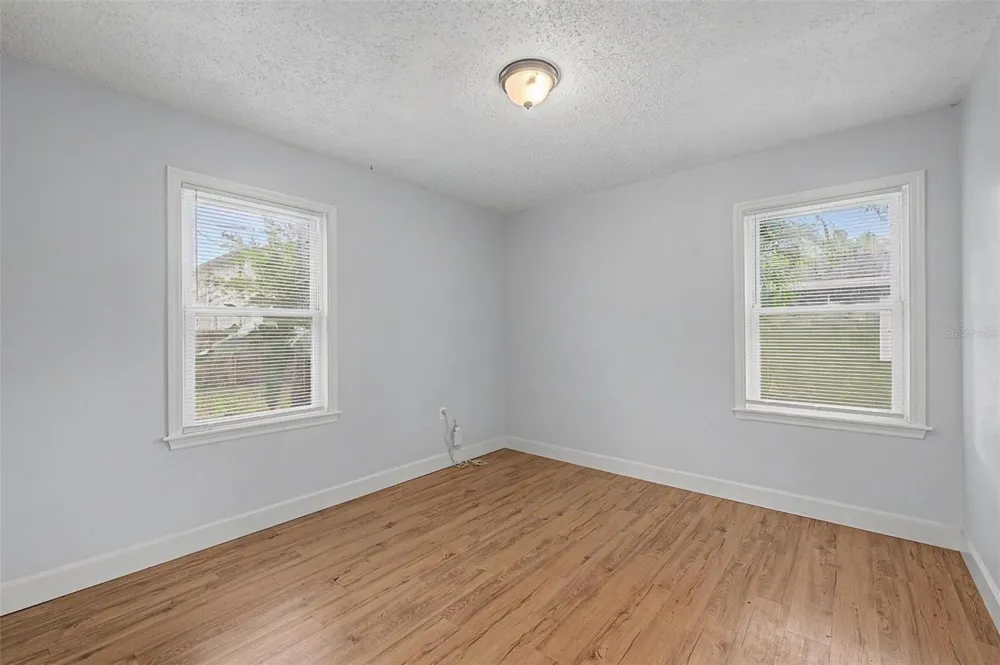 3208 W HARTNETT AVENUE Tampa, FL 33611