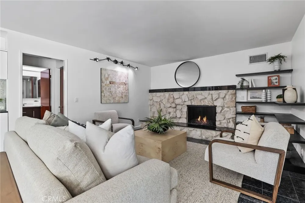 388 Flint Avenue Long Beach, CA 90814