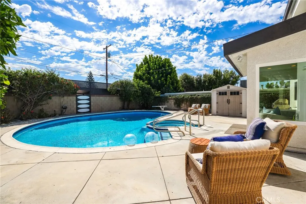 388 Flint Avenue Long Beach, CA 90814