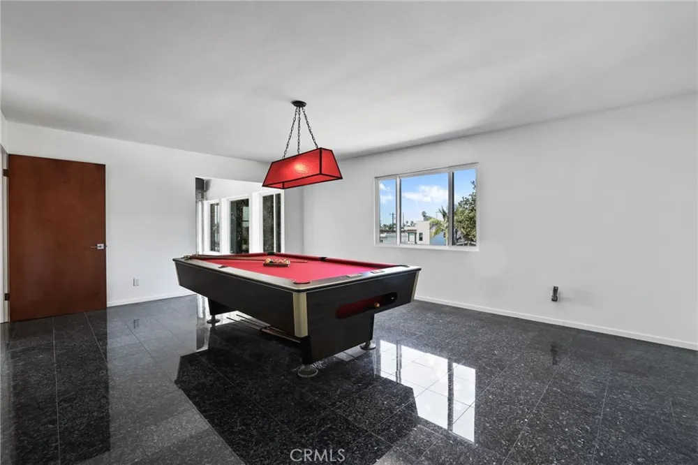 388 Flint Avenue Long Beach, CA 90814