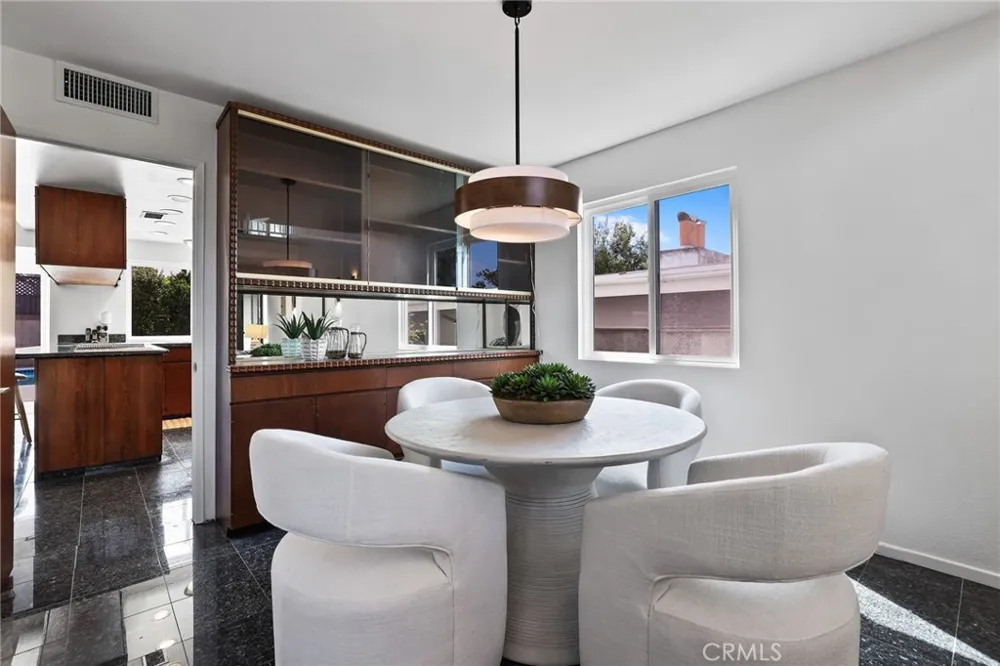 388 Flint Avenue Long Beach, CA 90814