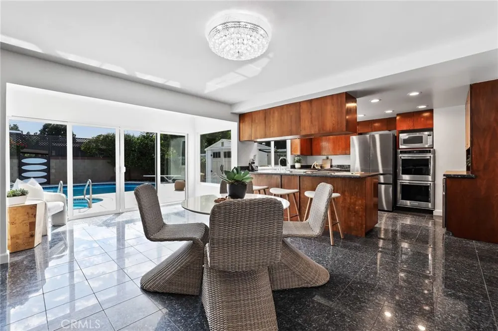 388 Flint Avenue Long Beach, CA 90814