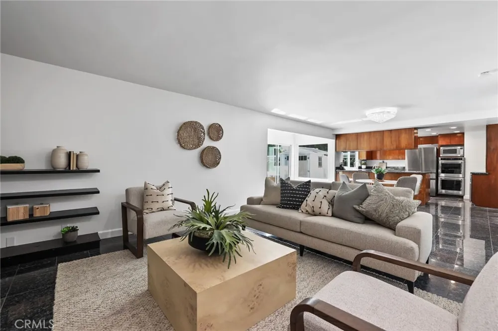 388 Flint Avenue Long Beach, CA 90814