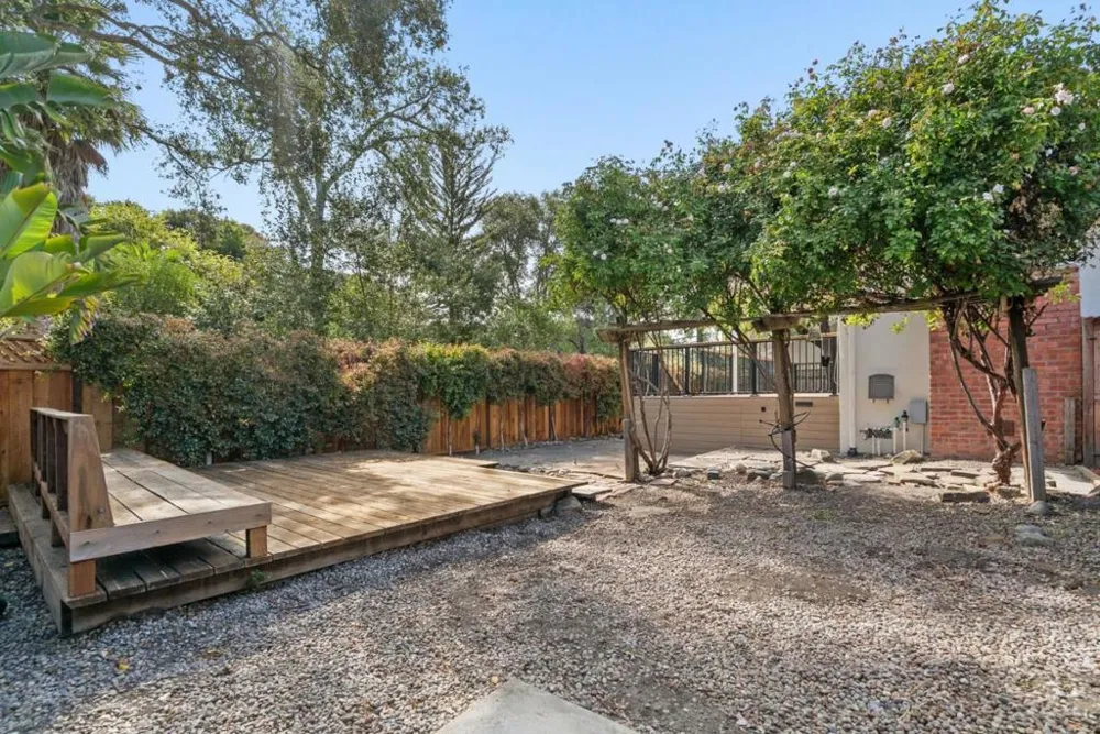 1435 Eastcrest Court Santa Cruz, CA 95062