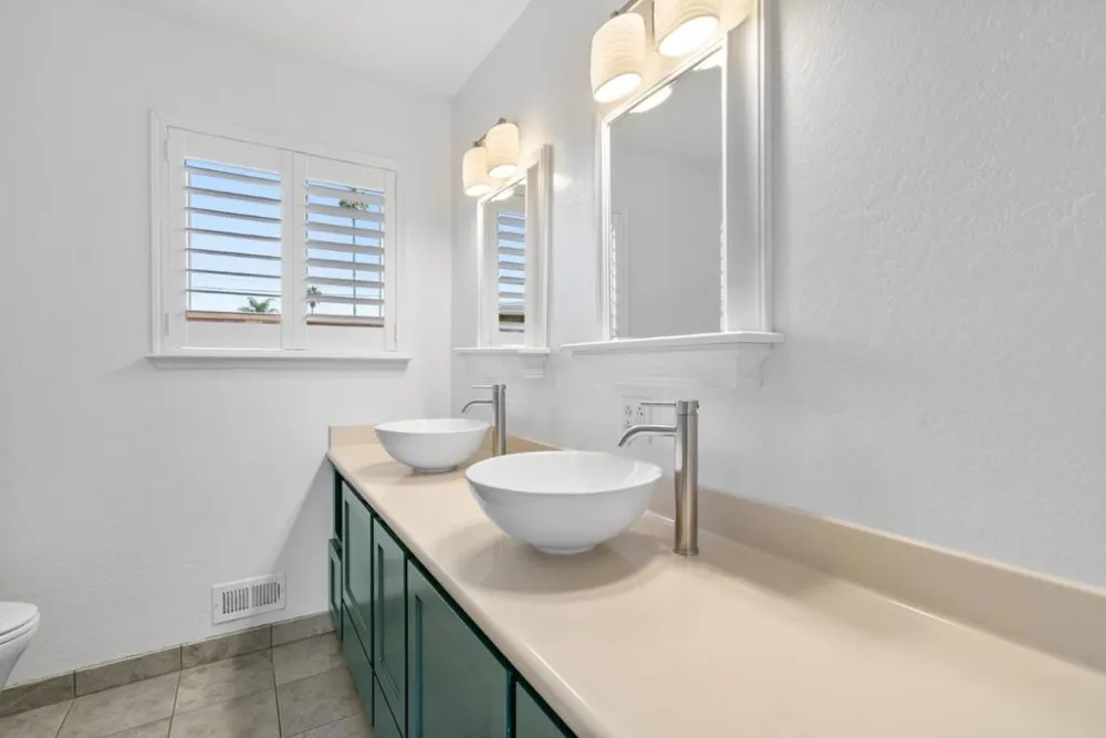 1435 Eastcrest Court Santa Cruz, CA 95062