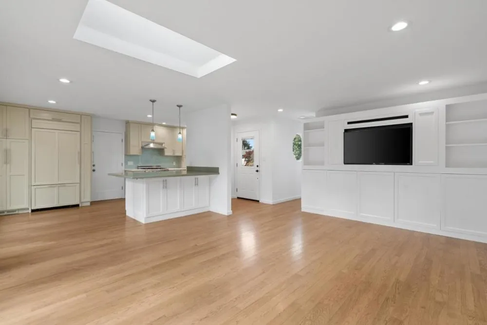 1435 Eastcrest Court Santa Cruz, CA 95062