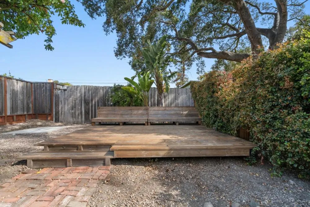 1435 Eastcrest Court Santa Cruz, CA 95062
