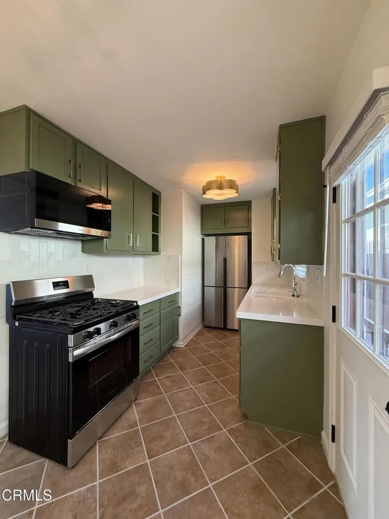 109 W McFarlane Drive Ventura, CA 93001