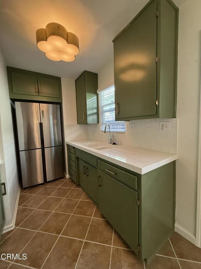 109 W McFarlane Drive Ventura, CA 93001