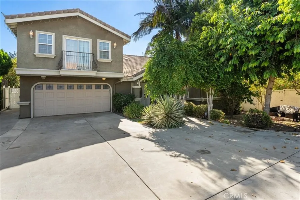 6924 Gaviota Avenue Van Nuys, CA 91406