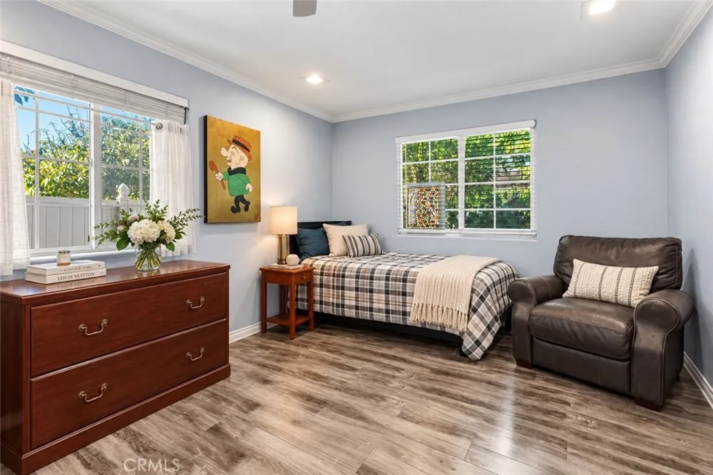 6924 Gaviota Avenue Van Nuys, CA 91406