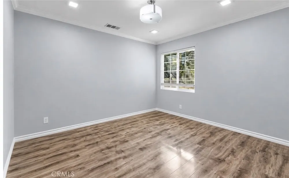 6924 Gaviota Avenue Van Nuys, CA 91406