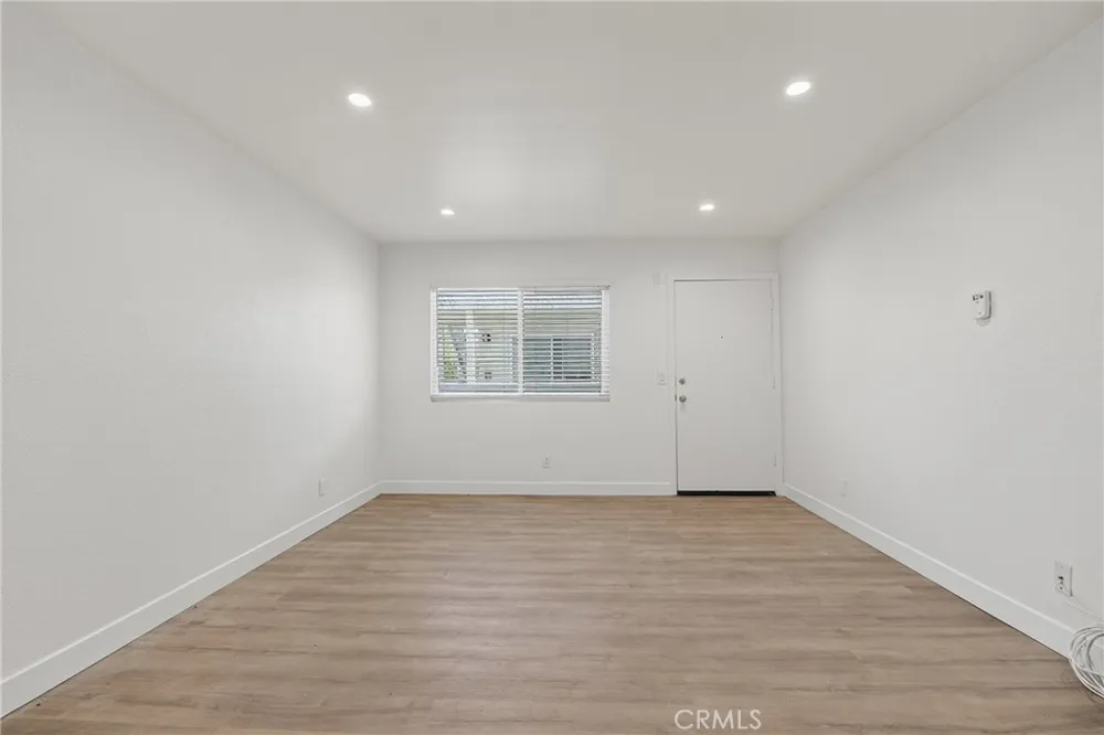 1140 Molino #1 Long Beach, CA 90804