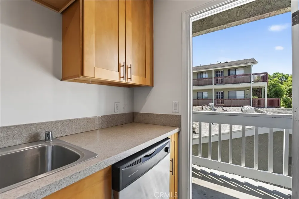 1140 Molino #1 Long Beach, CA 90804