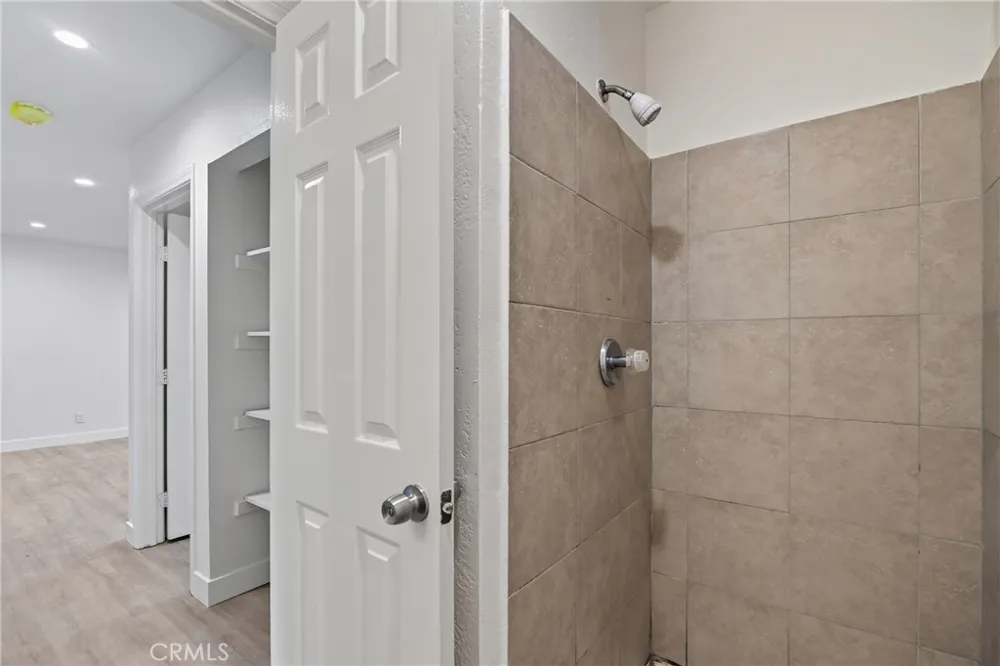1140 Molino #1 Long Beach, CA 90804