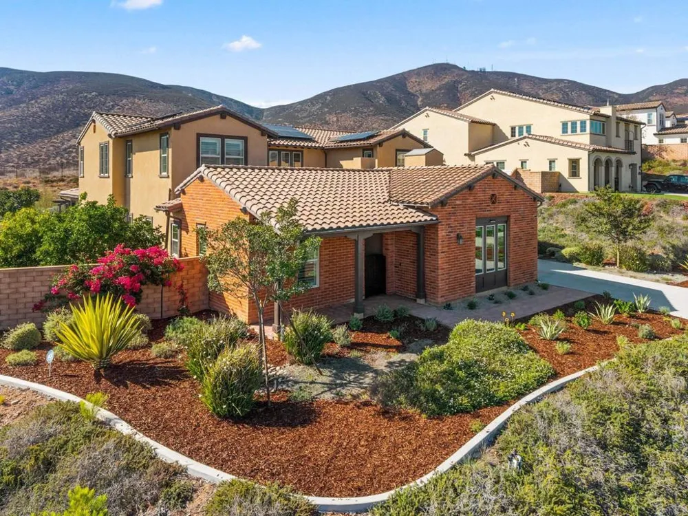 446 Via Maggiore Chula Vista, CA 91914