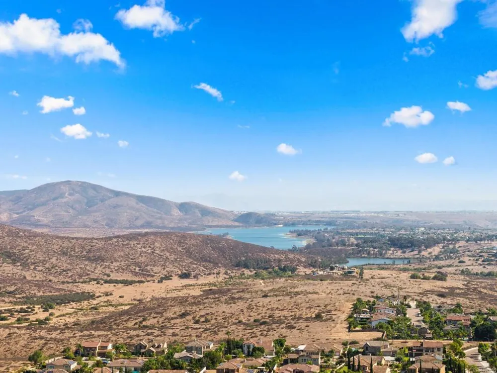 446 Via Maggiore Chula Vista, CA 91914