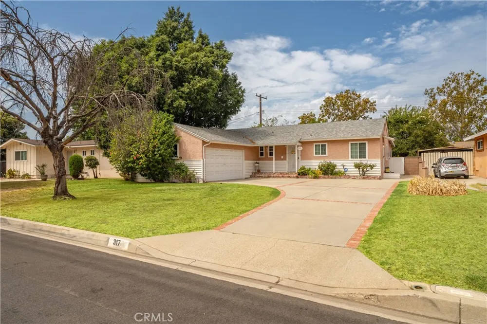 317 S Gardenglen Street West Covina, CA 91790