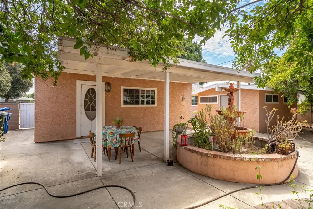317 S Gardenglen Street West Covina, CA 91790