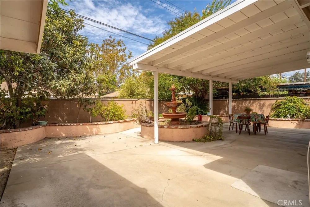 317 S Gardenglen Street West Covina, CA 91790