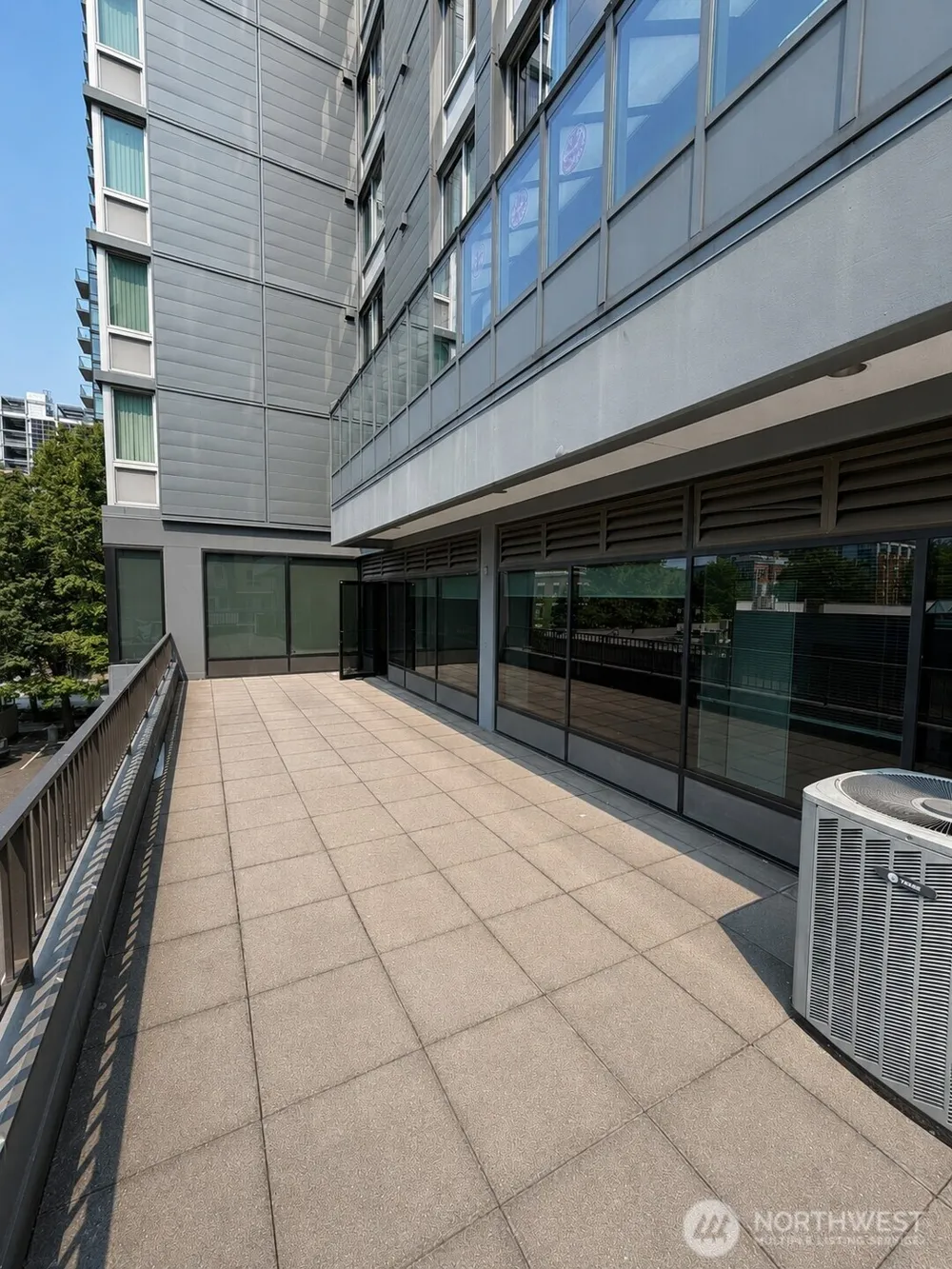 2225 4th Avenue #C200 Seattle, WA 98121