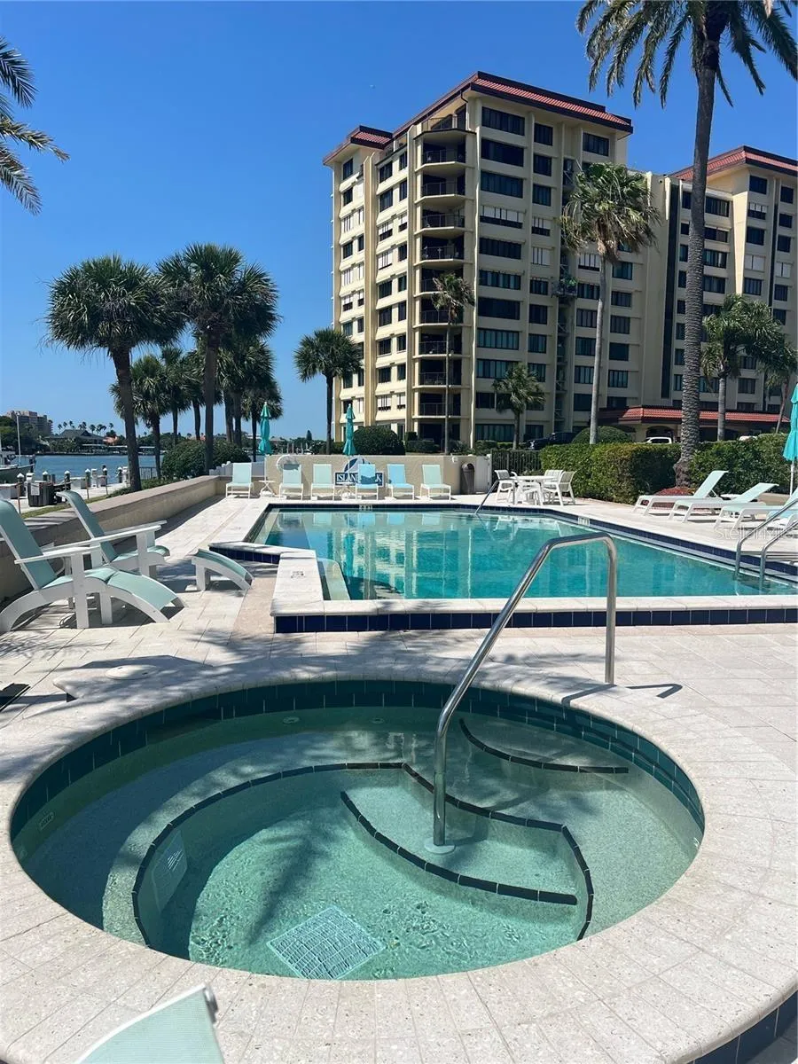 690 ISLAND WAY #208 Clearwater, FL 33767