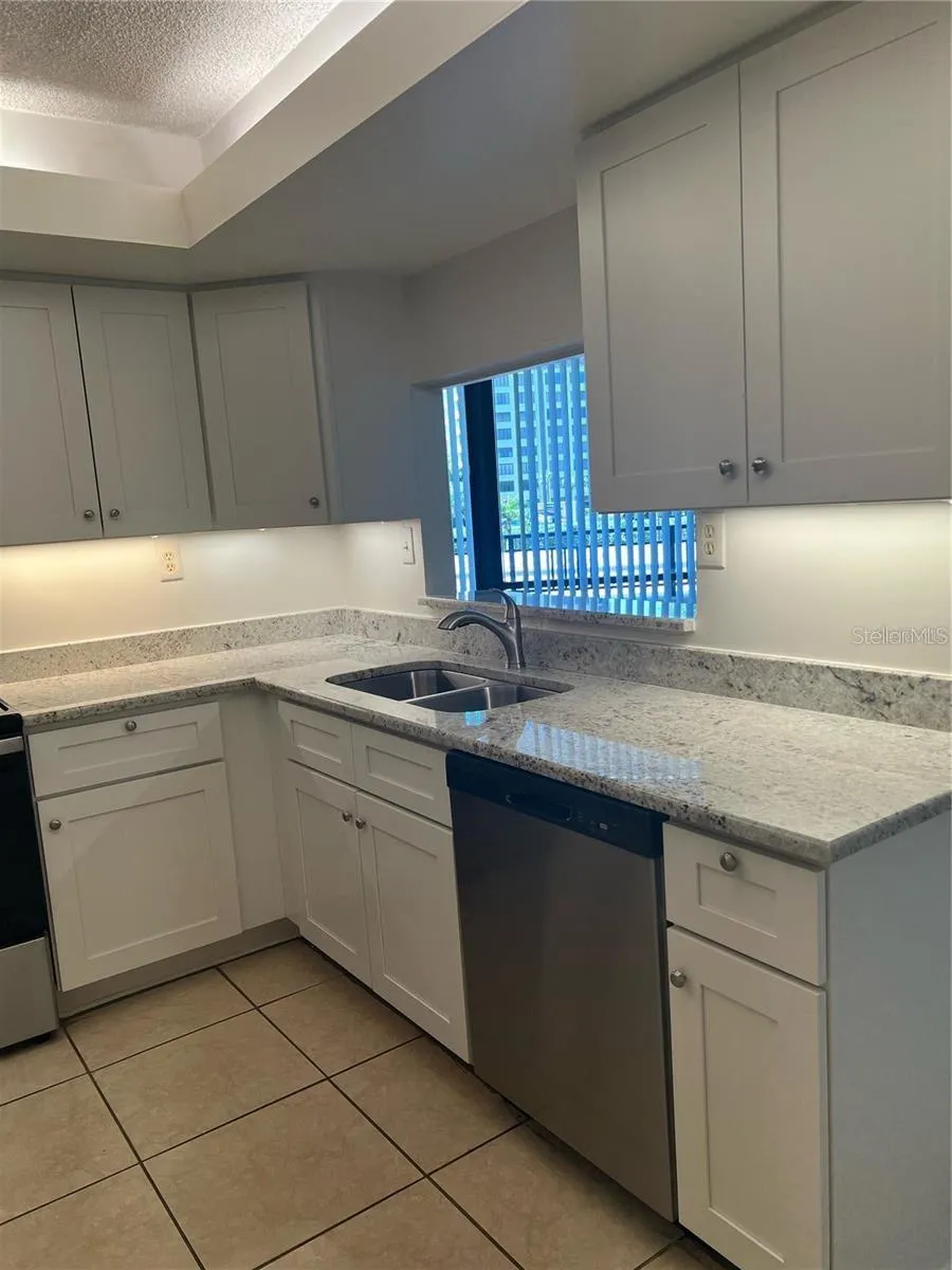 690 ISLAND WAY #208 Clearwater, FL 33767
