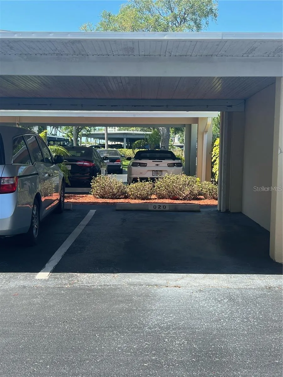 690 ISLAND WAY #208 Clearwater, FL 33767