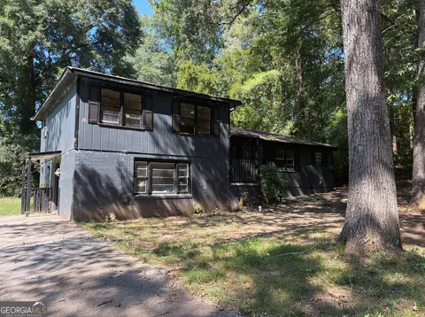 7126 Pineview