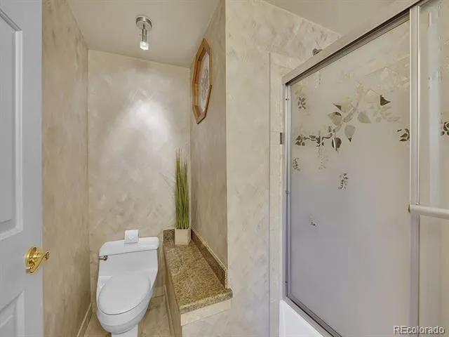 6769 W 70th Avenue Arvada, CO 80003
