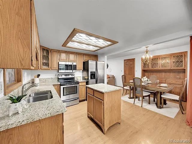 6769 W 70th Avenue Arvada, CO 80003