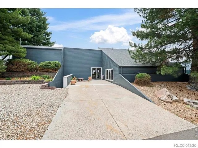3121 S Tamarac Drive #106 Denver, CO 80231
