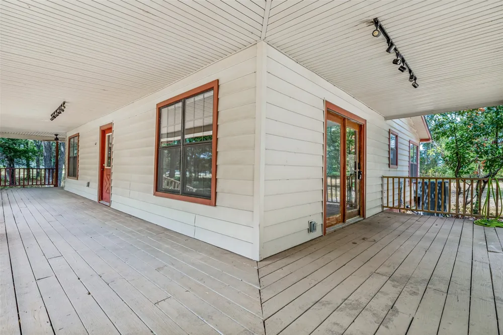 8741 County Road 863 Princeton, TX 75407