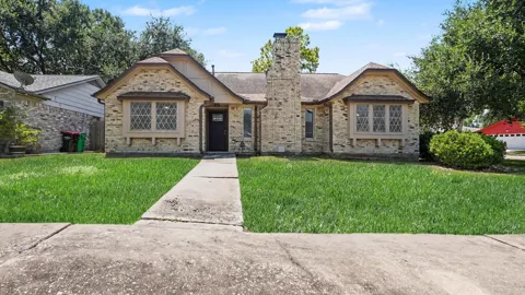 705 Meadowlark Lane