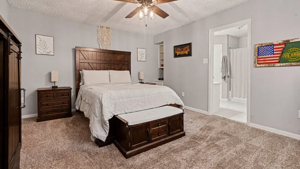 705 Meadowlark Lane Baytown, TX 77521