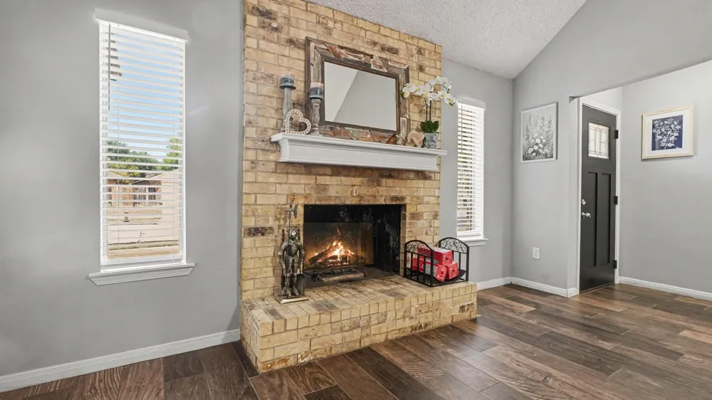 705 Meadowlark Lane Baytown, TX 77521