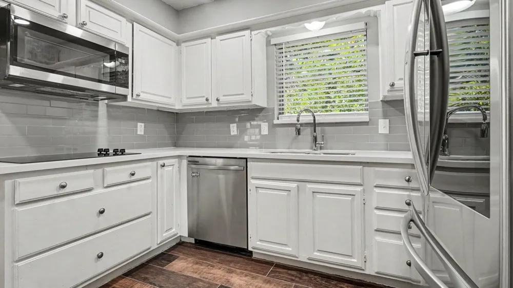 705 Meadowlark Lane Baytown, TX 77521