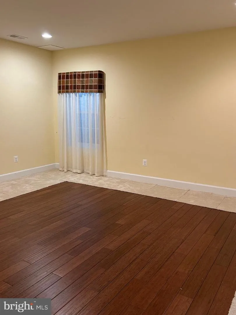 41857 RAWNSLEY DRIVE Ashburn, VA 20148