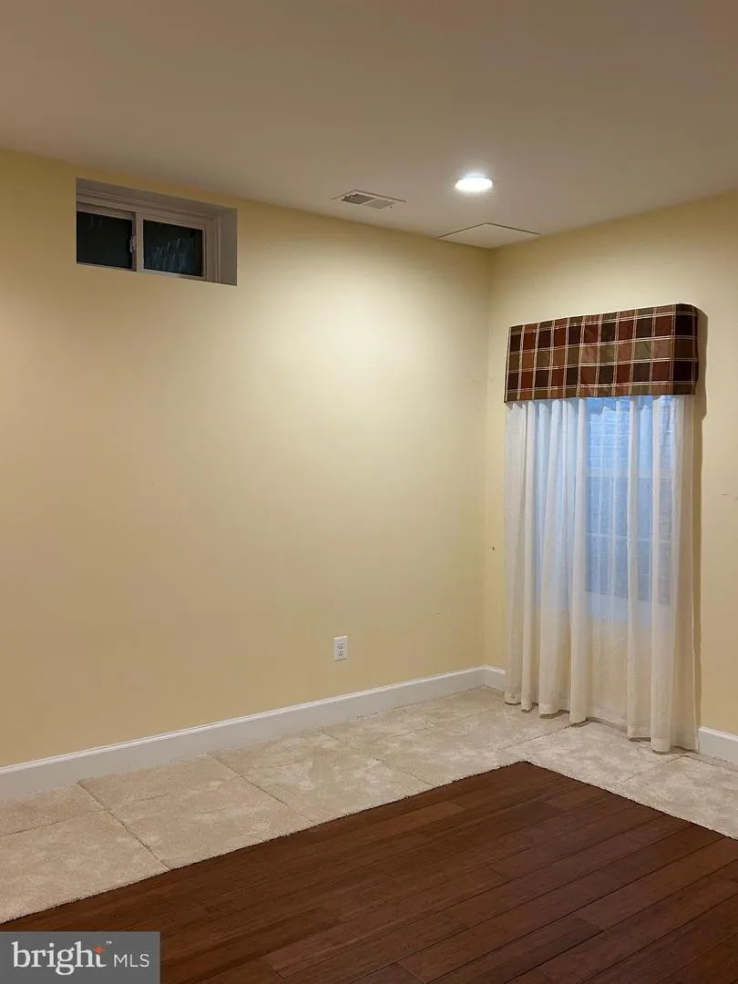 41857 RAWNSLEY DRIVE Ashburn, VA 20148