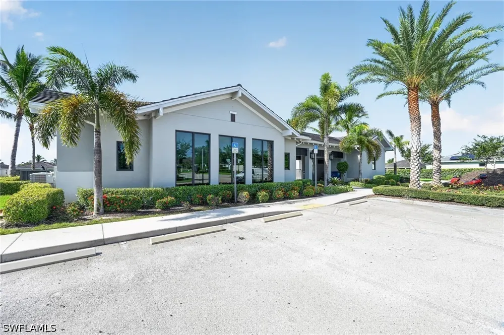 Bluegrass Drive Fort Myers, FL 33916