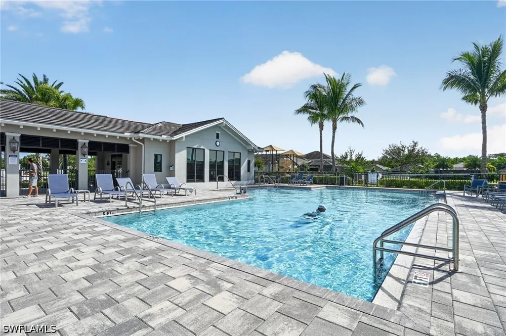 Bluegrass Drive Fort Myers, FL 33916
