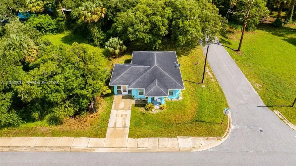 420 DR Martin Luther King Blvd La Belle, FL 33935